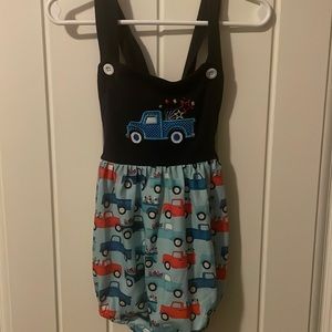 Red white and blue bubble great condition blue truck stars patriotic ❤️🤍💙